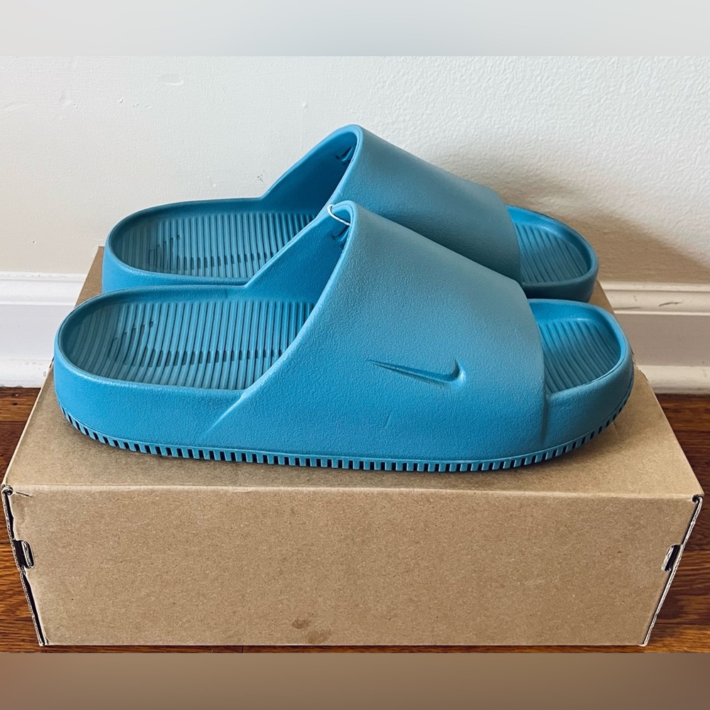 MENS NIKE CALM SLIDES_SMOKEY BLUE/SMOKEY BLUE-SMOKEY BLUE FD4116-005